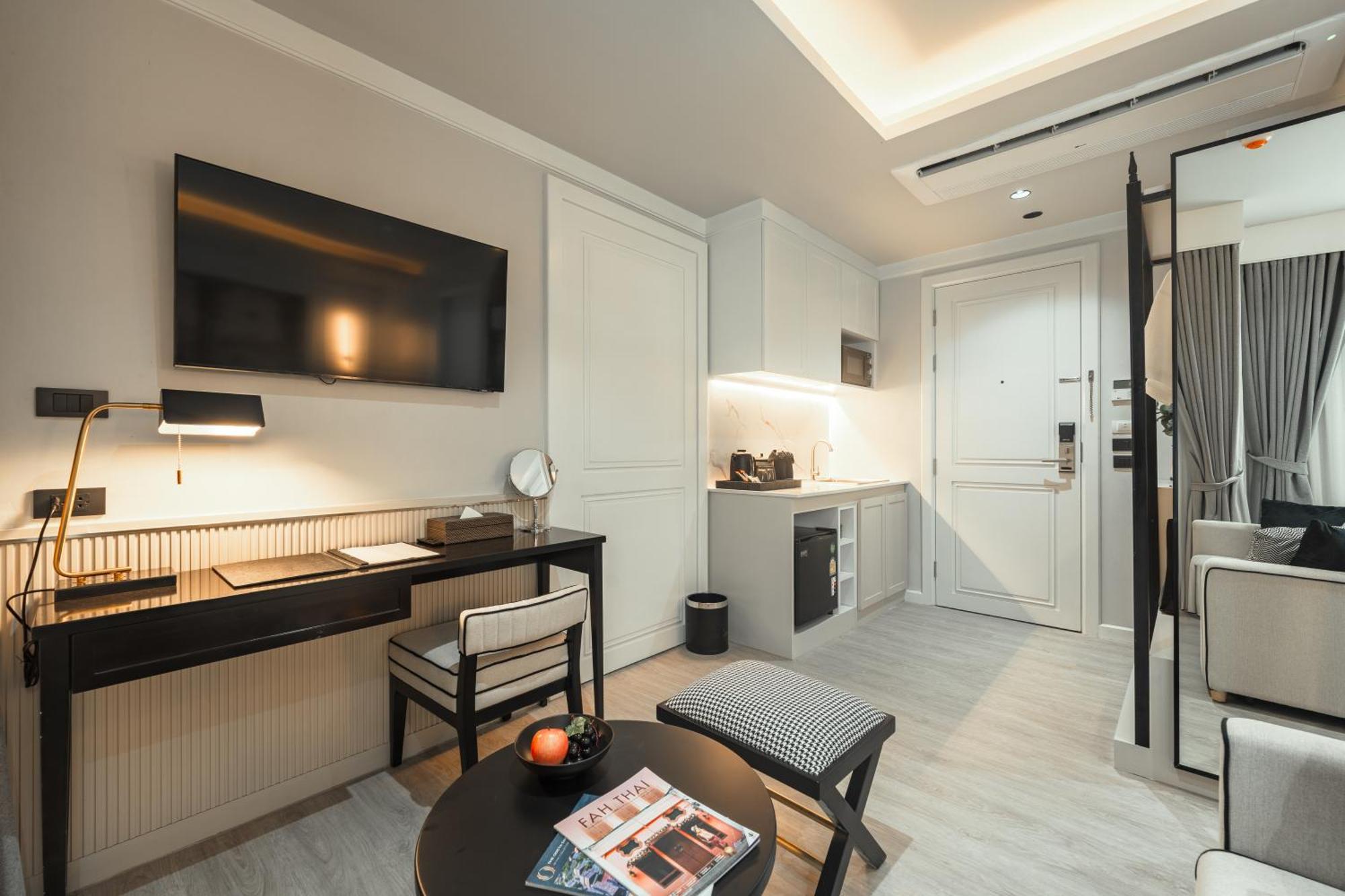 Chateau Du Village Patong Екстер'єр фото